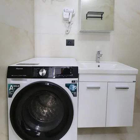 Joelisrentapartments Monolocale E Bilocale Lägenhet Vlorë